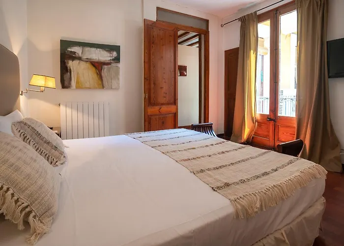 Habitat Apartments Ferran